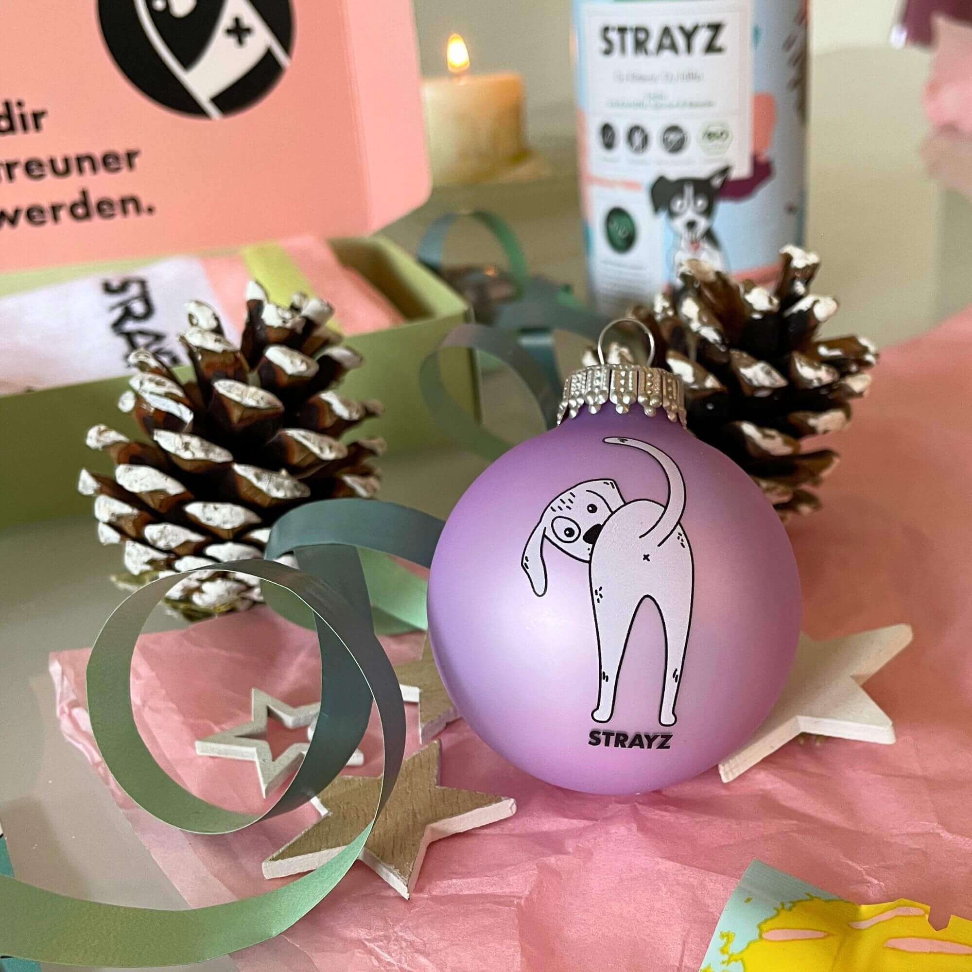 STRAYZ Stinker joulupallo lasia 6 cm koira-aiheinen